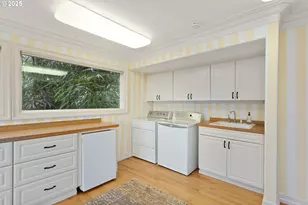 1040 SW Myrtle Dr, Portland, OR 97201 - Photo 41