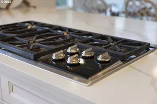 1040 SW Myrtle Dr, Portland, OR 97201 - Photo 13