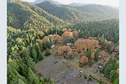 1480 Bridge Ln, Wolf Creek, OR 97497 - Photo 9