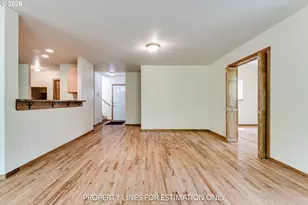 911 N 9th St, Cottage Grove, OR 97424 - Photo 23