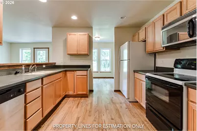 911 N 9th St, Cottage Grove, OR 97424 - Photo 25