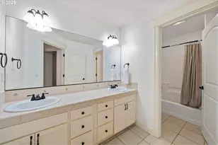 978 N Alder St, Canby, OR 97013 - Photo 29