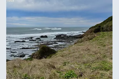 531 Hwy 101, Yachats, OR 97498 - Photo 15