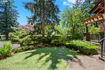 3352 SW Fairmount Ln, Portland, OR 97239 - Photo 5
