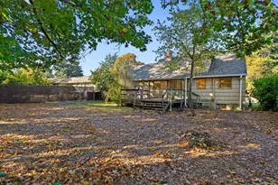 204 NE 114th Ave, Portland, OR 97220 - Photo 25