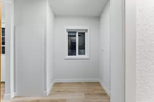 15768 SE Powell Blvd, Portland, OR 97236 - Photo 11