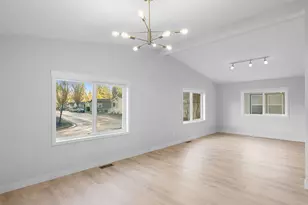 15768 SE Powell Blvd, Portland, OR 97236 - Photo 7