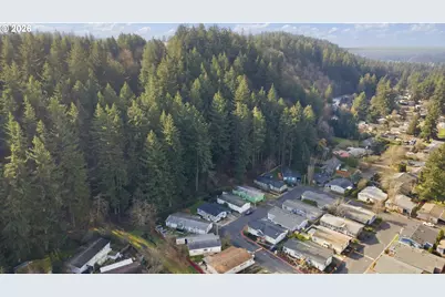 15768 SE Powell Blvd #12, Portland, OR 97236 - Photo 33