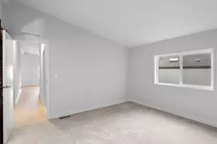 15768 SE Powell Blvd, Portland, OR 97236 - Photo 27