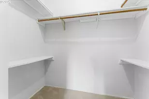 15768 SE Powell Blvd, Portland, OR 97236 - Photo 17