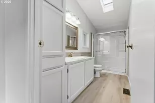 15768 SE Powell Blvd, Portland, OR 97236 - Photo 19