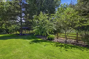 29778 Gimpl Hill Rd, Eugene, OR 97402 - Photo 35