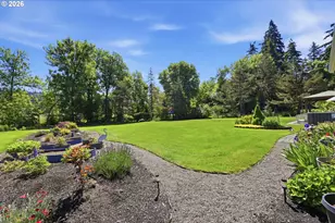 29778 Gimpl Hill Rd, Eugene, OR 97402 - Photo 39
