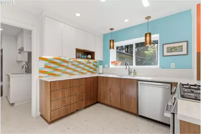 2703 Glen Eagles Rd, Lake Oswego, OR 97034 - Photo 15