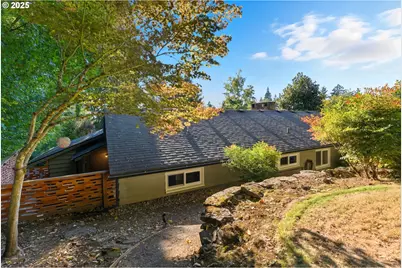 2703 Glen Eagles Rd, Lake Oswego, OR 97034 - Photo 31