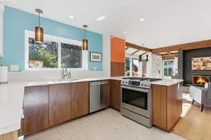 2703 Glen Eagles Rd, Lake Oswego, OR 97034 - Photo 17