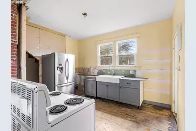 640 SE 47th Ave, Portland, OR 97215 - Photo 9