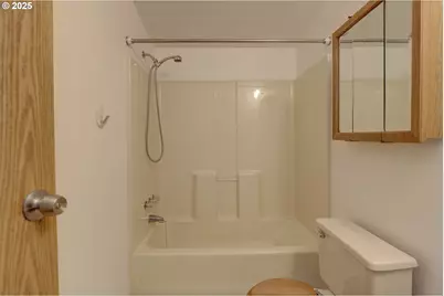 950 Pomona St #127, The Dalles, OR 97058 - Photo 17