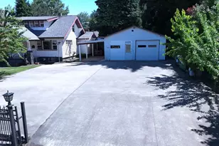 2424 NE 102nd Ave, Portland, OR 97220 - Photo 31