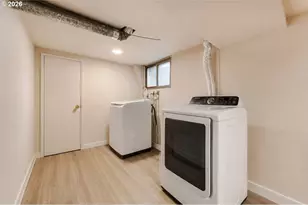 2424 NE 102nd Ave, Portland, OR 97220 - Photo 23
