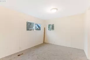 906 SW Alder St, Dundee, OR 97115 - Photo 17