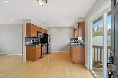 3925 SW Multnomah Blvd #201, Portland, OR 97219 - Photo 7