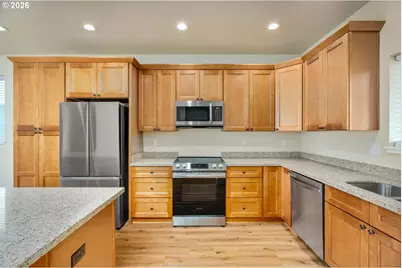 1151 W Pine St, The Dalles, OR 97058 - Photo 11