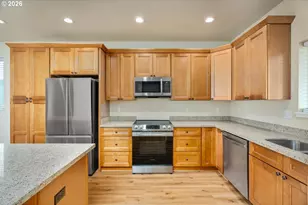 1151 W Pine St, The Dalles, OR 97058 - Photo 11