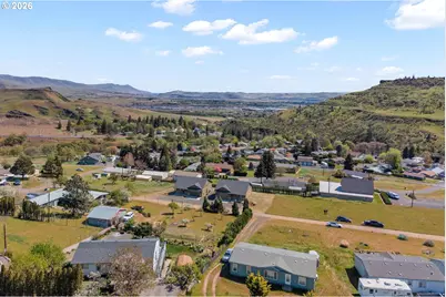 1151 W Pine St, The Dalles, OR 97058 - Photo 43