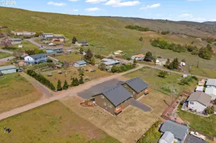 1151 W Pine St, The Dalles, OR 97058 - Photo 41