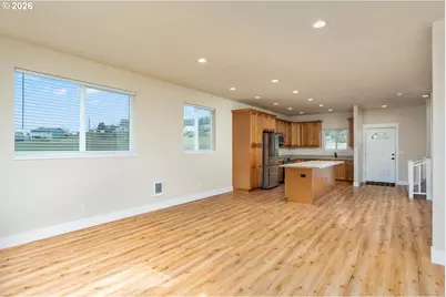 1151 W Pine St, The Dalles, OR 97058 - Photo 17