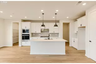 435 W Ivy St, Washougal, WA 98671 - Photo 9