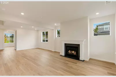 435 W Ivy St, Washougal, WA 98671 - Photo 7