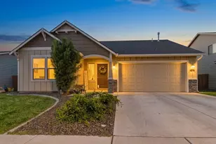 1437 E Hurlburt Ave, Hermiston, OR 97838 - Photo 1