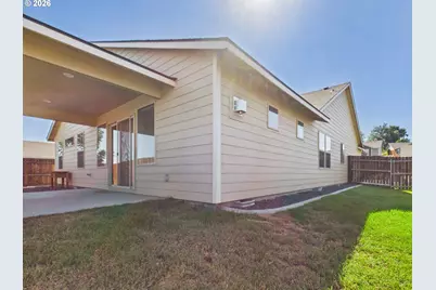 1437 E Hurlburt Ave, Hermiston, OR 97838 - Photo 29