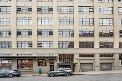 1314 NW Irving St #609, Portland, OR 97209 - Photo 3