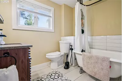2266 SE Torbank Rd, Milwaukie, OR 97222 - Photo 17