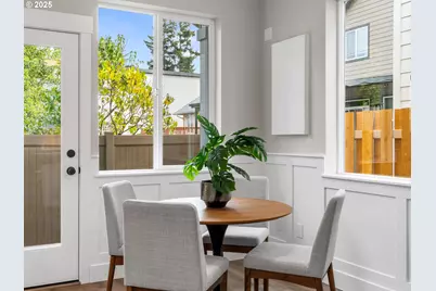 7474 N Polk Ave, Portland, OR 97203 - Photo 5