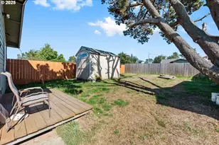 235 N Wall St, Coos Bay, OR 97420 - Photo 21