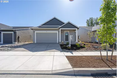 718 Tigerlily St, Silverton, OR 97381 - Photo 1