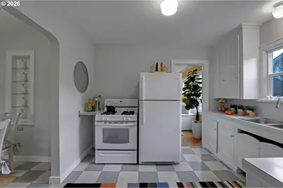 6425 NE 35th Ave, Portland, OR 97211 - Photo 15