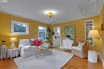 6425 NE 35th Ave, Portland, OR 97211 - Photo 7