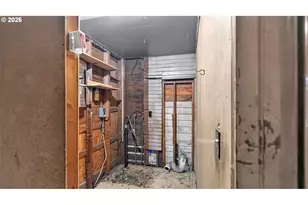 42 E St, Lebanon, OR 97355 - Photo 5