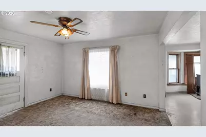 42 E St, Lebanon, OR 97355 - Photo 27