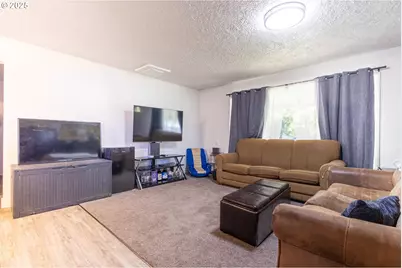 1009 13th St, La Grande, OR 97850 - Photo 3