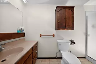 840 S 1st St, Cottage Grove, OR 97424 - Photo 31