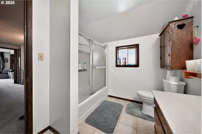 840 S 1st St, Cottage Grove, OR 97424 - Photo 23