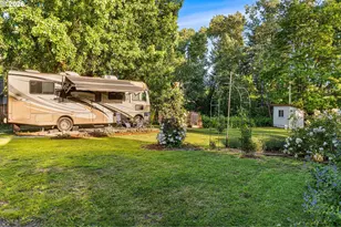 1054 NE Faloma Rd, Portland, OR 97211 - Photo 45