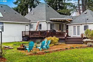 1054 NE Faloma Rd, Portland, OR 97211 - Photo 33