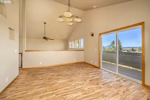 747 Holbrook Ln, Creswell, OR 97426 - Photo 33